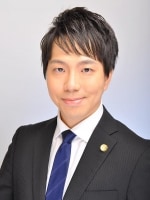 山下 真弁護士