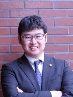 粟井 良祐弁護士