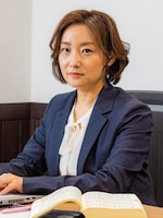 外立 理子弁護士
