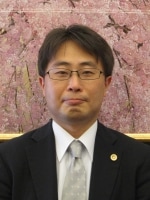 渡部 鎮行弁護士