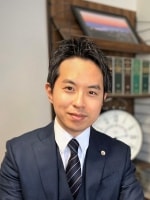 成田 騎信弁護士