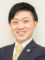 豊田 進士弁護士