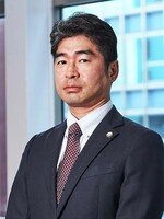 中邨 鶴一弁護士