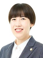 毛利 朱李弁護士