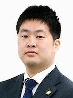 アディーレ法律事務所大阪支店 岡部 彬弁護士