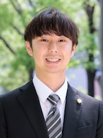 山本 春佑弁護士
