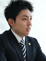 弁護士法人官澤綜合法律事務所 狐崎 光稀弁護士