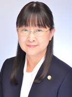 岩出 佳奈弁護士