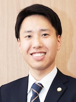 岩本 泰知弁護士