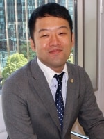 山下 翔弁護士