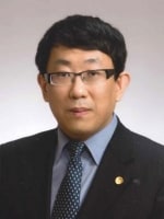 石垣 肇之弁護士