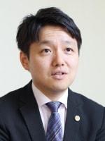 堀江 哲史弁護士