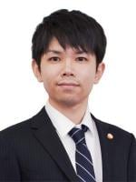 上田 佳孝弁護士
