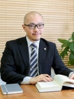 堀塲 庸弁護士