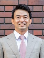 南 宜孝弁護士