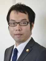 山口 学弁護士