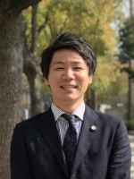 中西 亮介弁護士