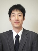 塚越 邦広弁護士