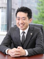 塚松 卓也弁護士