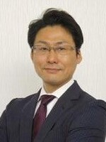 因 史礼弁護士