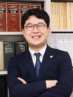 足立 啓輔弁護士