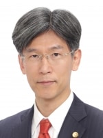 岸 正和弁護士