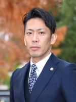 東山 慎一朗弁護士