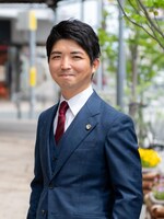 福岡 孝往弁護士