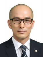 椿 良和弁護士