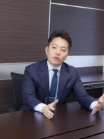 米山 功兼弁護士