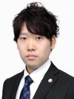 我妻 慧弁護士