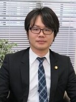 石田和雄法律事務所 牧内 靖成弁護士