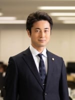 有岡 佳次朗弁護士