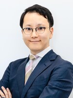 山﨑・新見法律事務所 山﨑 恒平弁護士