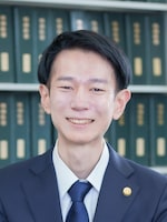 山田 真也弁護士