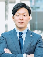豊田 航輔弁護士