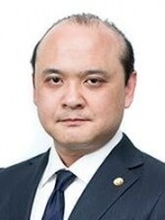 回答弁護士9