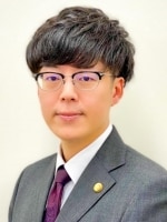 松本 秦吉弁護士