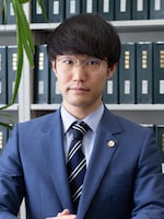 岡田 康平弁護士