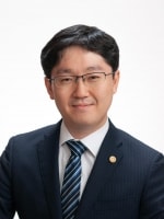 大谷 理史弁護士