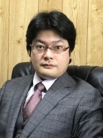 黒根 祥行弁護士