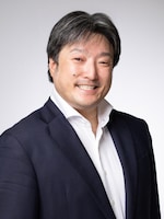 山﨑 慶寛弁護士