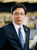 高橋 英一弁護士