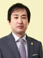 光島 悠平弁護士