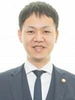 有簾 和茂弁護士