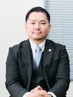 久野 択真弁護士