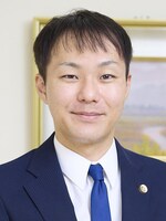 奥山 洋平弁護士