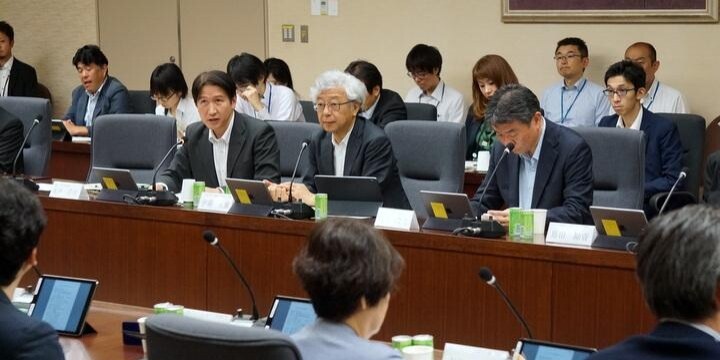 経産省「コンビニ問題検討会」始まる　有識者「加盟店の取り分見直し」にも言及