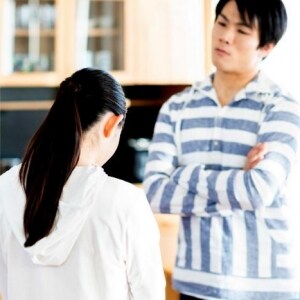 「自宅ベッドで妻と男子学生が…」復讐に燃える夫がひらめいた秘策