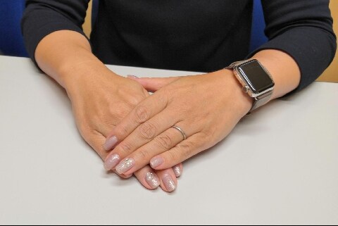 人気の「子ども英語教材」女性営業が味わった理不尽「業務委託は簡単に切られてしまう」